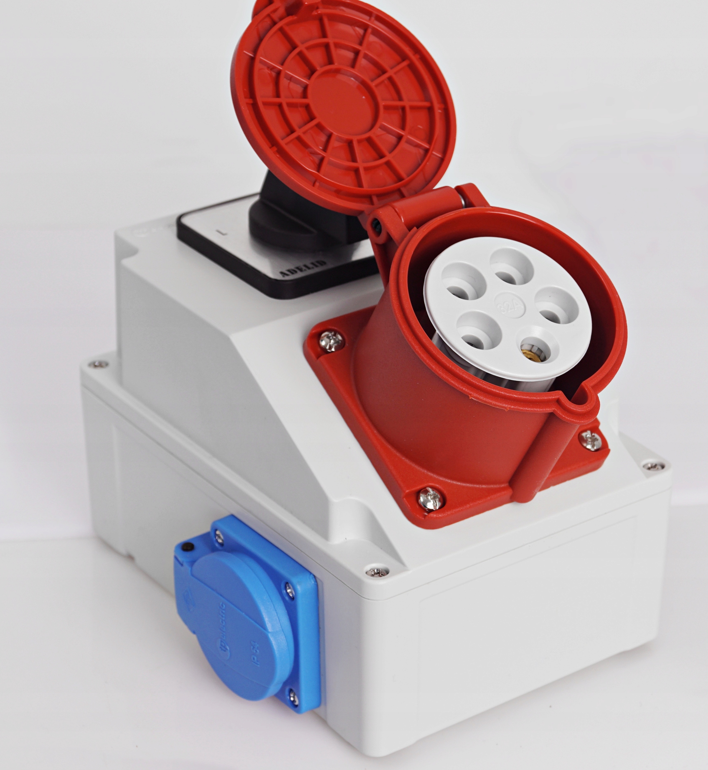 Rozdzielnica RSJ 1x 32A 5P, 1x 230V, z łącznikiem L-0-P