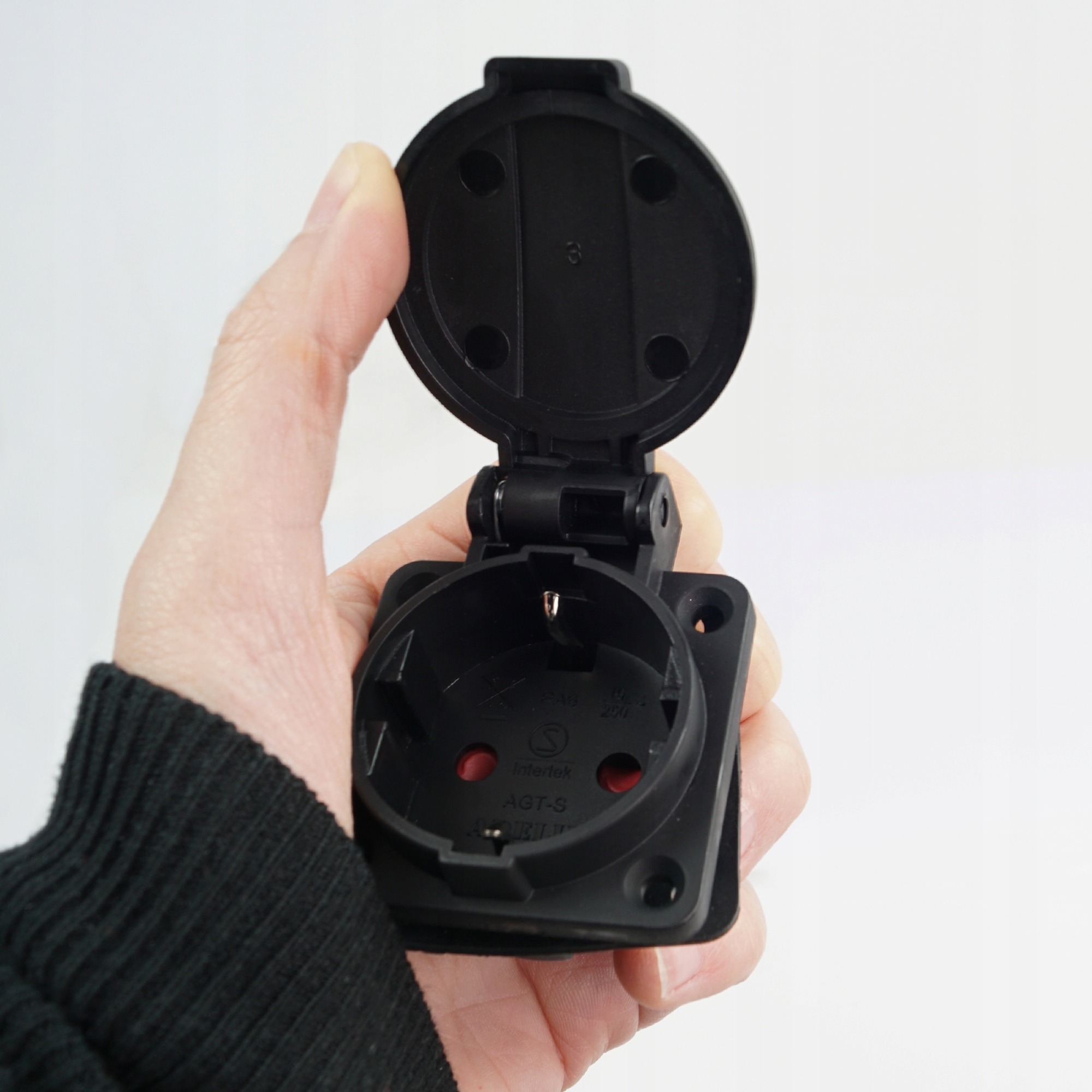 Gniazdo Tablicowe Wtyczkowe Czarne 16A 230V IP54